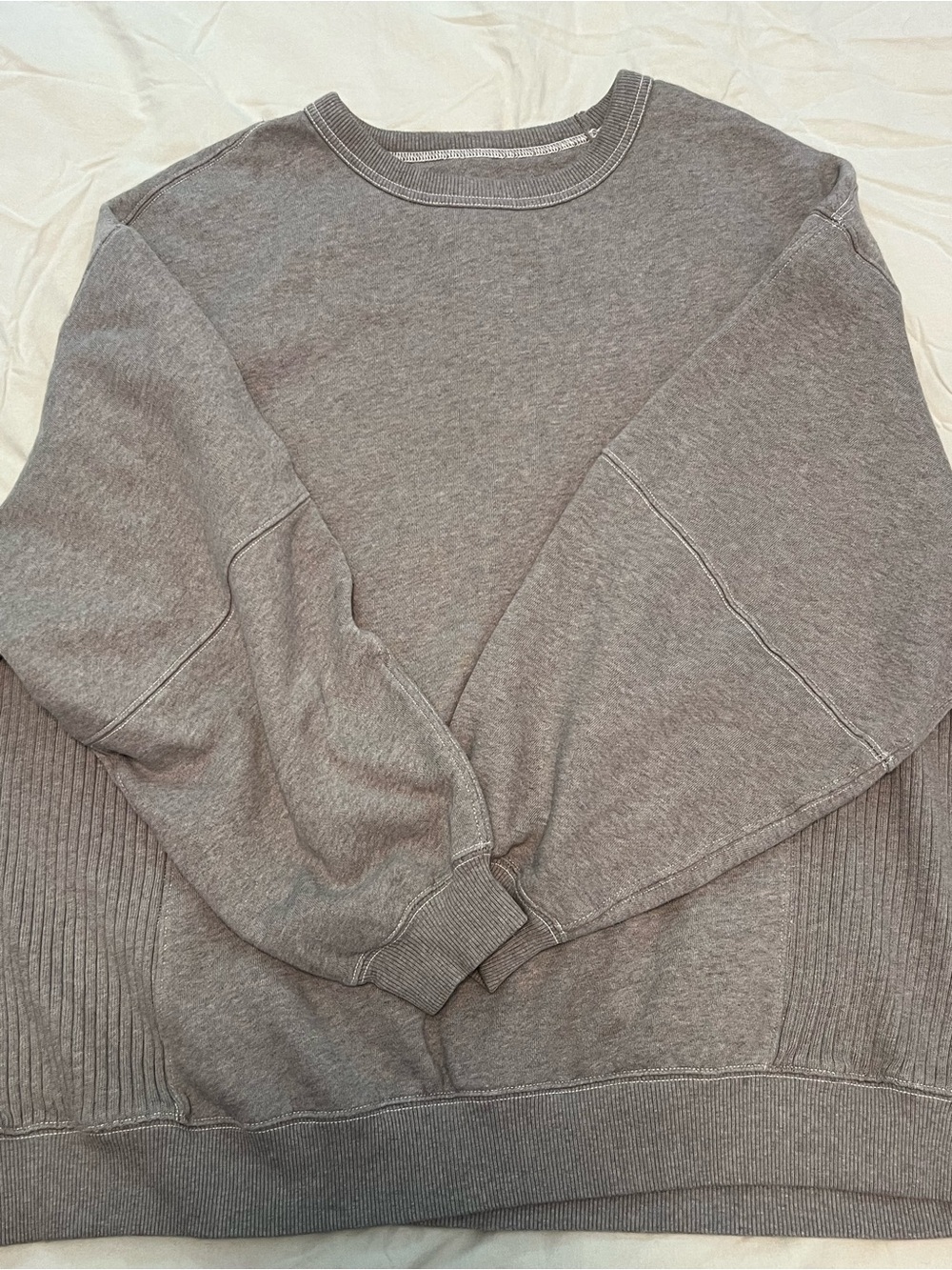 Aerie Tres Chic Sweatshirt - Picture 2 of 3